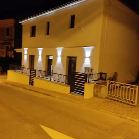 Lory 2, Centrum,brand New,wi-fi,100m From *