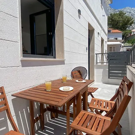 Lory 2, Centrum,brand New,wi-fi,100m From