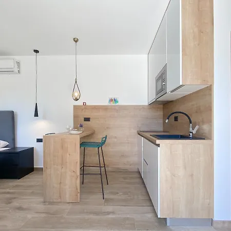 Apartment Lory 2, Centrum,brand New,wi-fi,100m From *